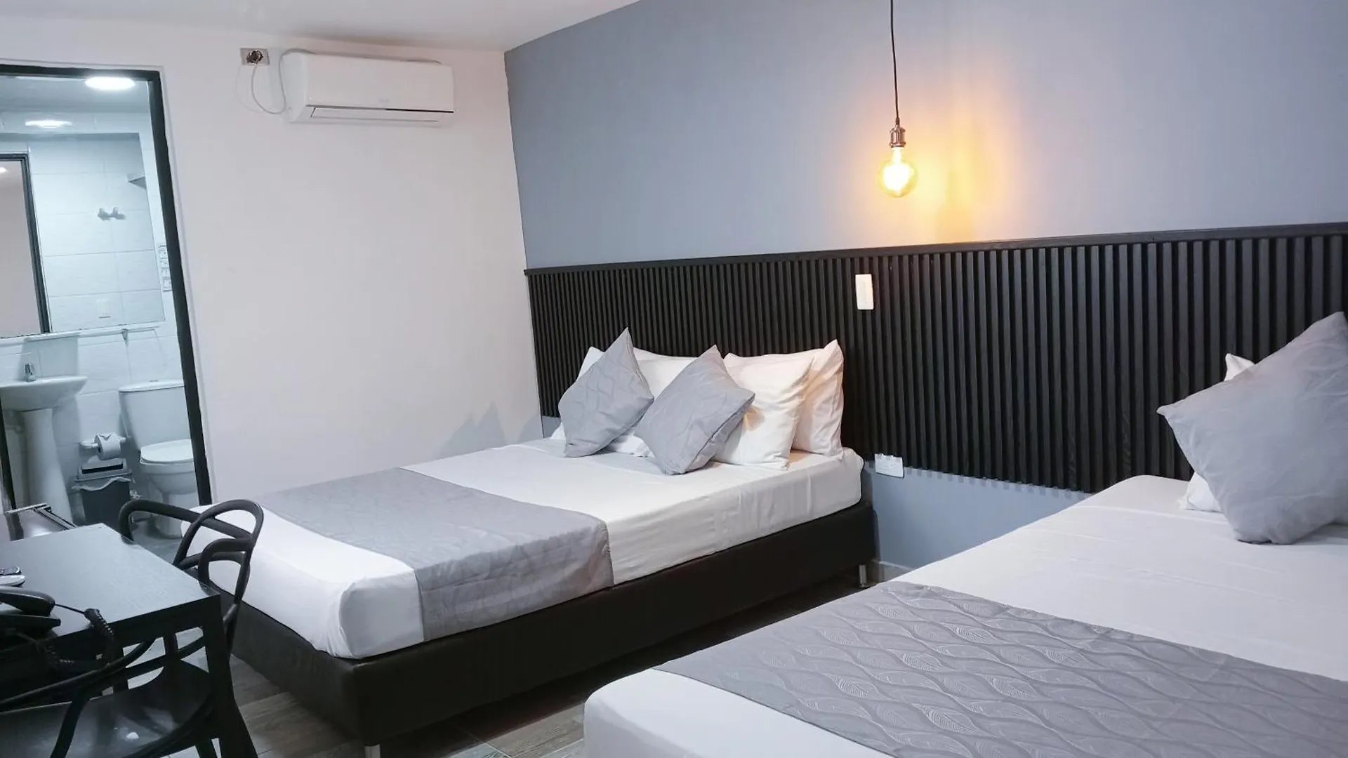 ***  Hotel Palmas Del Estadio Colombia