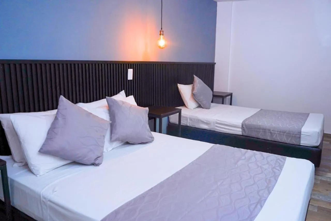 Hotel Palmas Del Estadio