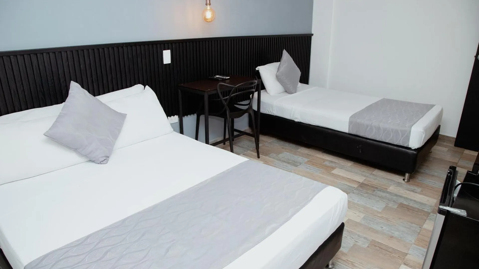 Hotel Palmas Del Estadio Medellin